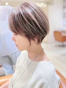 ネオリーブ クタ 町田店(Neolive kuta) 大人かわいいマッシュショート【ショート241202】