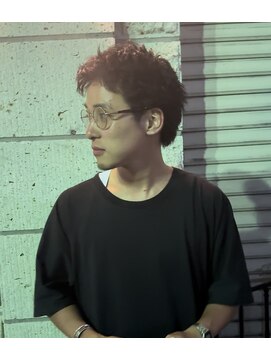 アン(un) スパイキーショート/ピンパーマ