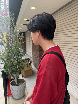 トータルビューティ ジェム バイ ヘアタイム(TOTAL BEAUTY gem by HAIR TIME) センターパート メンズカット