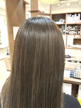 ルイ(ROUIS produced by LUCK 津田沼) ROUIS 津田沼 赤みなし×ハイライト