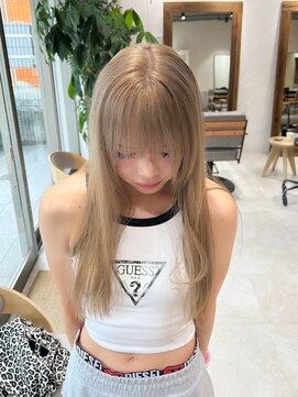 アドア 横浜(ADORE) ふんわり透け感のあるミルクティーベージュ