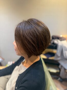 ラビアンフルール(La vie en Fleurs)の写真/白髪染めでもおしゃれを楽しめる♪ファッションカラーと変わらない質感で上品な色味を実現します☆