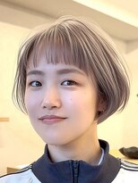 エルヘアメゾン(el. hair maison) オン眉ぱっつんボブ静岡ボブ静岡ショートホワイトベージュ