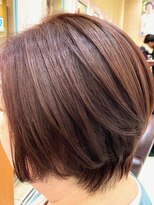 ゼル アリオ西新井店(ZELE) 前下がりショートボブ