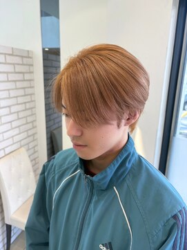 アッシュ 十日市場店(Ash) ミルクティーベージュ