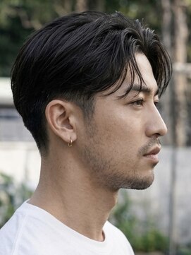メッツ 原宿(METS) MEN'S/毛流れセンターパート×テーパーフェード