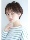 美しいシルエットを味わう知的ショート