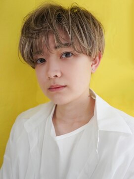 ノラ ウメダ(NORA UMEDA) 【NORA UMEDA 高木】地毛ハイライトカラー