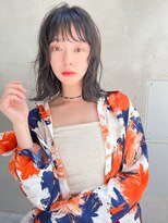 メーヴェ(Mowen) mowen×切りっぱなし×顔周りレイヤー×ハイライト×グレージュ