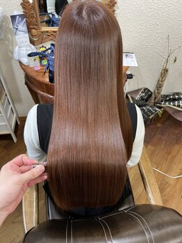 ローゼン(ROZEN)の写真/【豊橋】《髪質改善》髪の状態に合わせたトリートメントで芯から潤いを与え、毛先まで潤いに満ちた質感へ＊