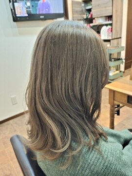 ミリヘアー(mirihair) オリーブグレージュ