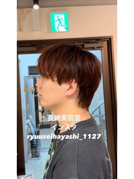 コワファースト長崎シャンプーボーイ 2nd(COIFF1RST 長崎 SHAMPOO BOY) マッシュウルフ