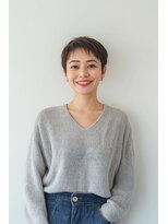 クロス(CROSS)&nbsp;明るい白髪染め　ベリーショートヘア