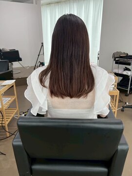 イオエ 元町(ioe) 前髪/暗髪カラー/艶カラー/小顔カット/髪質改善/縮毛矯正/黒髪