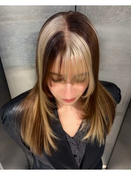 ノラ ウメダ(NORA UMEDA) ブロックカラーケアブリーチデザインカラーレイヤーカットY2K