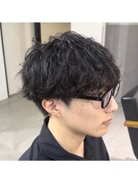 ニコ シモノセキ(NIKO Shimonoseki)&nbsp;「NIKO」大人波巻きパーマ　マッシュセンターパート下関唐戸