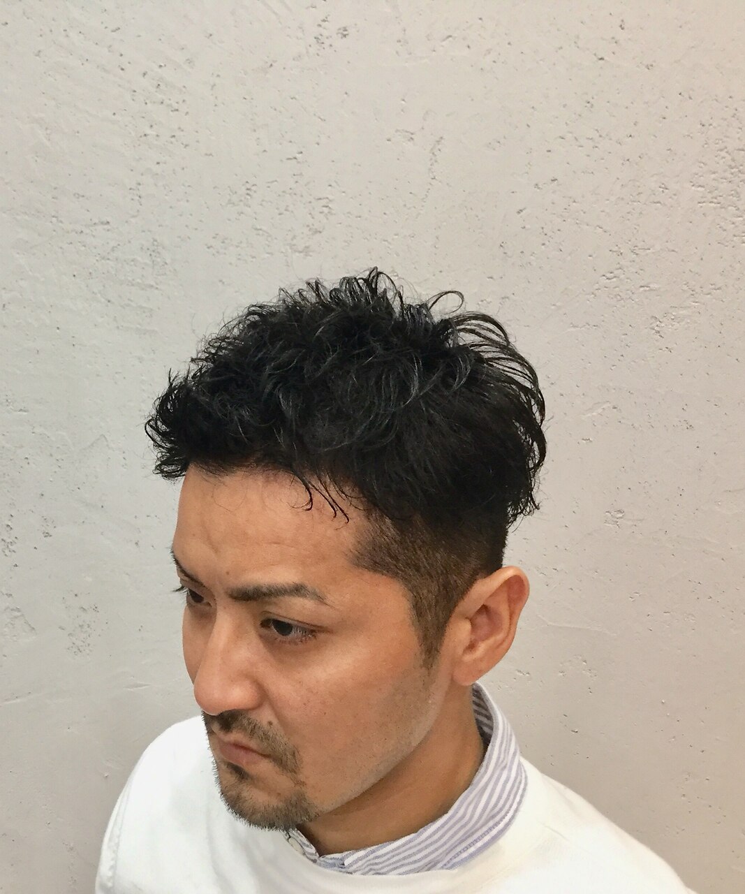 くせ毛 ツーブロック 刈り上げ メンズショート：L014158288｜ヘアー