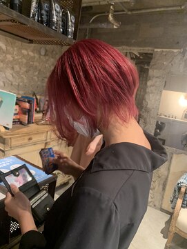 ロイジー(roijir) 【roijir 表参道】派手カラー×ピンク