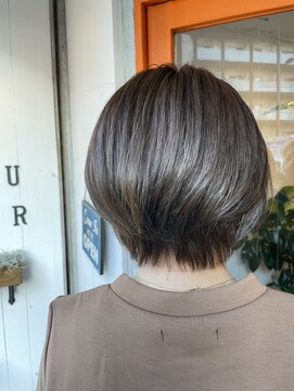 ココ スムス(coco sumusu) ナチュラルショートボブ×オリーブベージュ