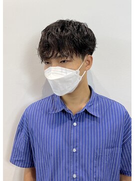 カンゴール サロン トウキョウ セントラル 原宿(KANGOL SALON TOKYO CENTRAL) 前下がりシャドウパーマ