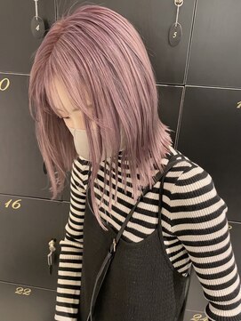 アース コアフュールボーテ 富山婦中店(EARTH coiffure beaute) ピンクベージュケアブリーチくすみカラーくびれミディ