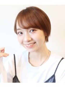 アイ(I.) 【 Ｉ. 】30代からの襟足すっきり前下がりショートボブ　川口