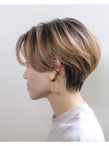 ルプラ ガーデン(le-pla garden)&nbsp;ベージュカラー#ダブルカラー＃前下がりショート＃ケアブリーチ