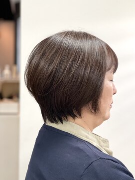 ジールヤマグチ 朝霧駅前店 大人ショート【髪質改善、白髪ぼかし】