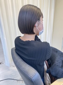 ジジ(jiji) 黒髪　ワンレン　ぱっつと