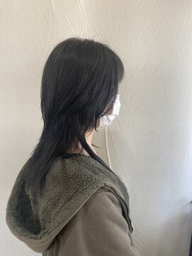 ジュリア(Giulia) ウルフカット　ハイウルフ