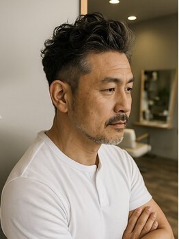 ヘアーサロンPOP-LIFEの写真/経験豊富なstylistがお客様一人ひとりの理想のスタイルをご提供*洗練されたスタイルで毎日のセットも楽に！