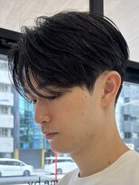 カルム(kalm)&nbsp;メンズセンターパートウルフセンターパートニュアンスパーマ襟足