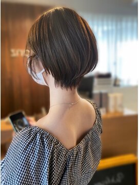 首が長く見えるショート【宇都宮/女性スタイリストサロン】