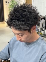 ブルニール 中崎町(BLEUNIR)&nbsp;スパイキーショート　ピンパーマ　ツイストスパイラル