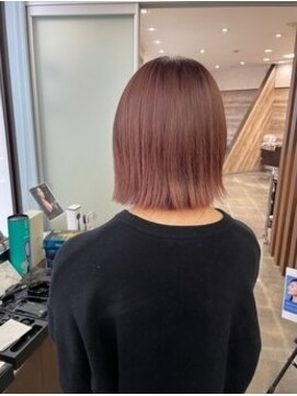 シャラク 羽広店(sharaku) ショートボブ