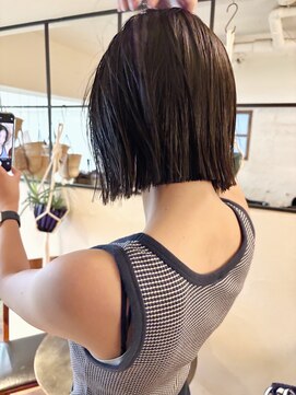 ローマー(ROAMER omotesando) 切りっぱなしボブ