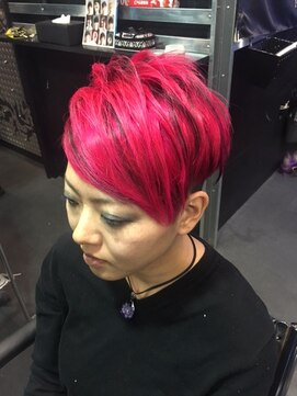 ゾーマ(ZOUMA) ピンクモヒカン　黒メッシュ　ＴＲＩＣＫＳＴＹＬＥ☆