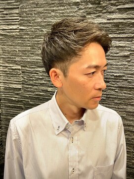 プレミアムバーバー 表参道店(PREMIUM BARBER produce by HIRO GINZA) アップバングツーブロックスタイル