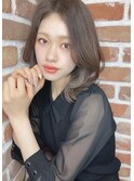 小顔ミディアム韓国風レイヤー