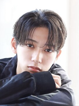 オーシャントーキョー サニー 原宿(OCEAN TOKYO Sunny) センターパートニュアンスパーマ韓国ヘアマッシュ