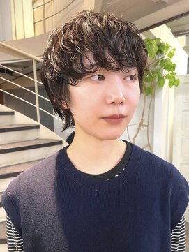 ロライマ 中目黒(roraima) ショートウルフパーマミディアムマッシュカールエアウェーブ