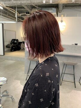 エルメ クラマエ(Elme) ブリーチなし★切りっぱなしボブ×ワインレッドカラー