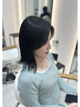 ジーナ 博多筑紫口(Zina) 【KANA】透明感×暗髪カラー