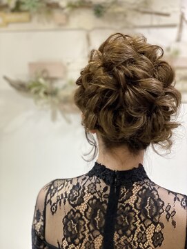 ヘアセットサロンエッジ(Edge) ボブヘアさんのモリモリモコモコアップヘア