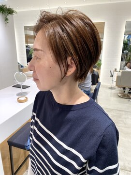 大人ショート/ショートボブ/白髪ぼかしハイライト/武蔵小杉