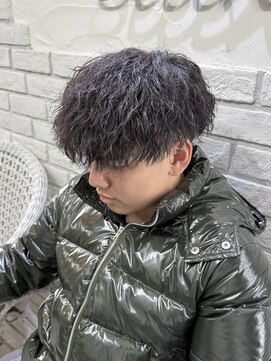 縦落ちツイストスパイラルツイストパーマメンズパーマ