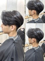 ビイン(viin)&nbsp;後ろに流れるワンカールパーマ