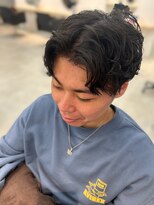 ソソ(soso.)&nbsp;MEN’S HAIR/シャドウパーマ/刈り上げセンターパート/木更津