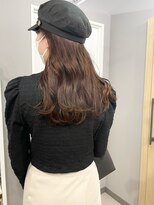 アトレ 福岡大名店(attrait)&nbsp;セミロング×ブラウンカラー。透明感と柔らかさを引き出す上質な