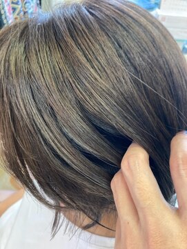 エイジア(eijia) ハイライトショートボブ